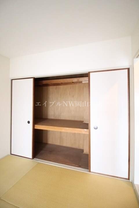 コロニアルリビング西島田ウエストタワーの物件内観写真