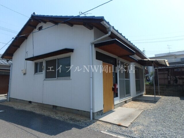 当新田貸家の物件外観写真