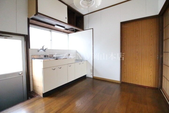 当新田貸家の物件内観写真