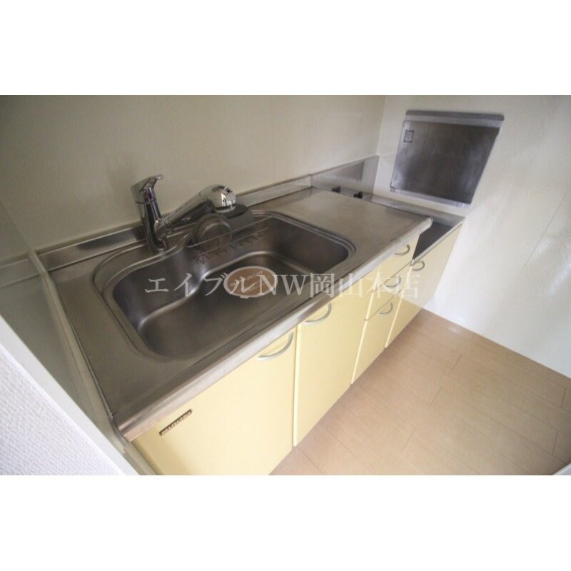 リビングタウン豊成Ｂ棟の物件内観写真