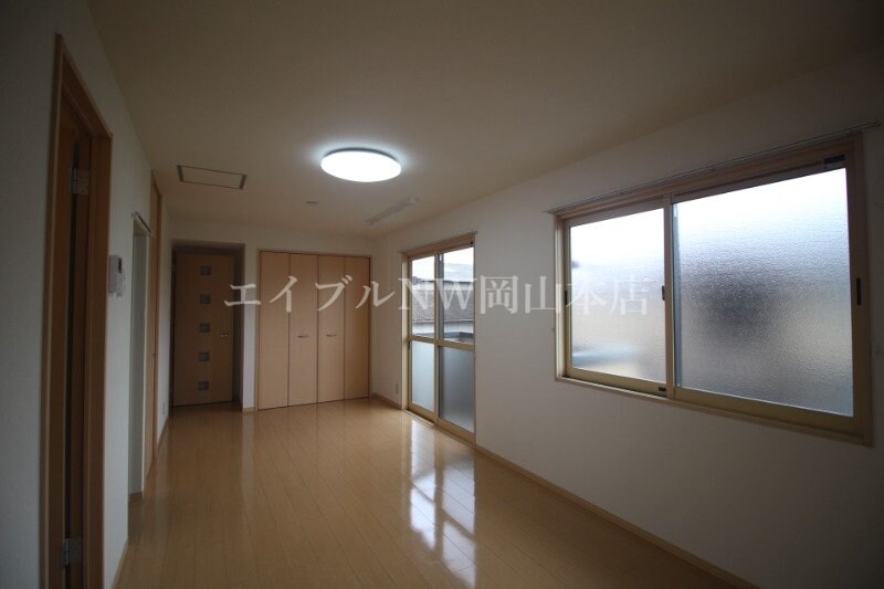 リビングタウン豊成Ｂ棟の物件内観写真