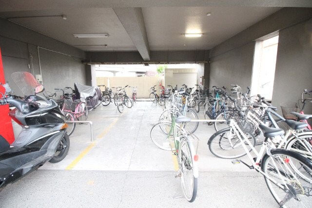 アジュール下中野の物件外観写真