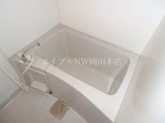 ハピネス篤Aの物件内観写真