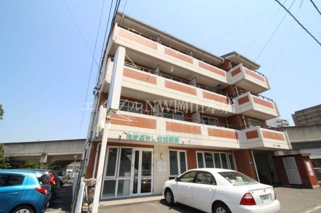 ローレル富町の物件外観写真