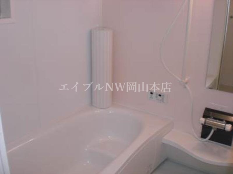 メゾン　エミグラント　Ａ棟の物件内観写真