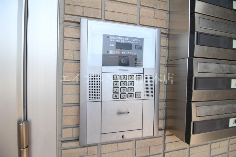 メゾン　エミグラント　Ａ棟の物件外観写真