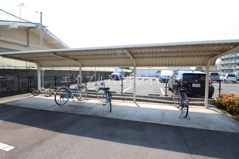 メゾン　エミグラント　Ａ棟の物件外観写真