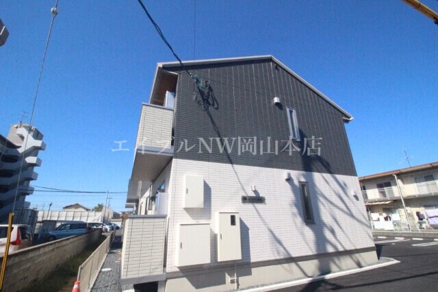 マーメゾン新福の物件外観写真