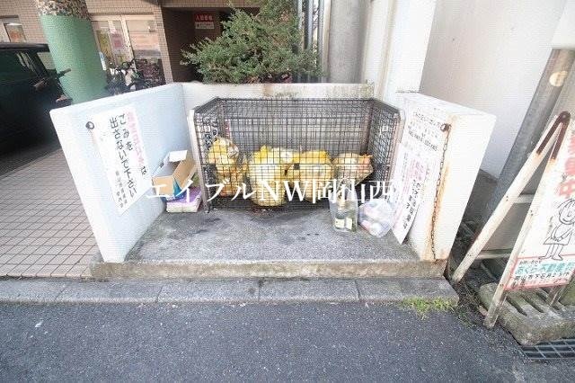 エアラウンズ桑田町の物件外観写真