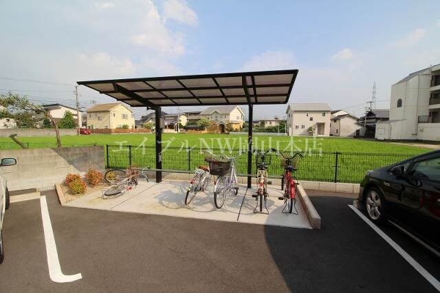 アピテ・ボナールの物件外観写真