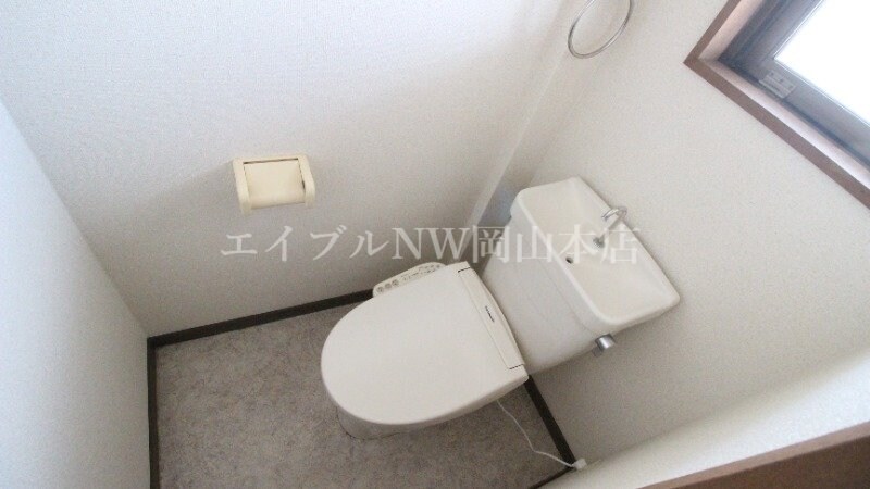 ビューラージュネスの物件内観写真