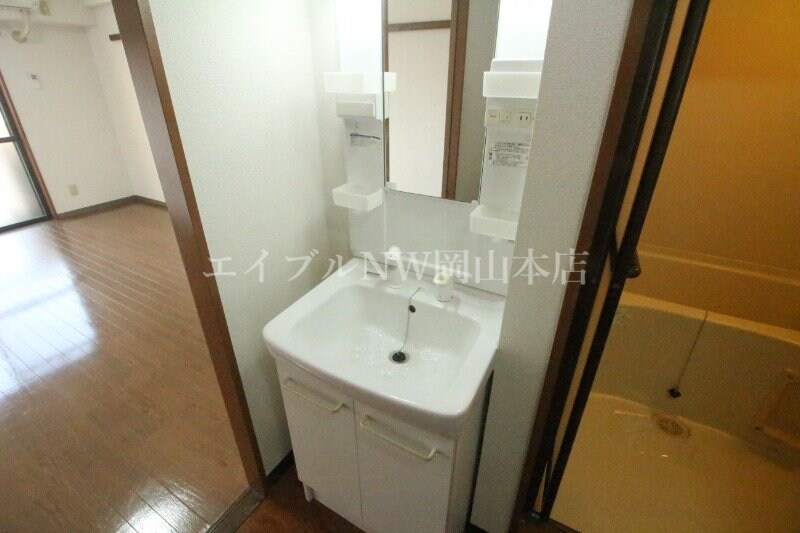 アジュール下中野の物件内観写真