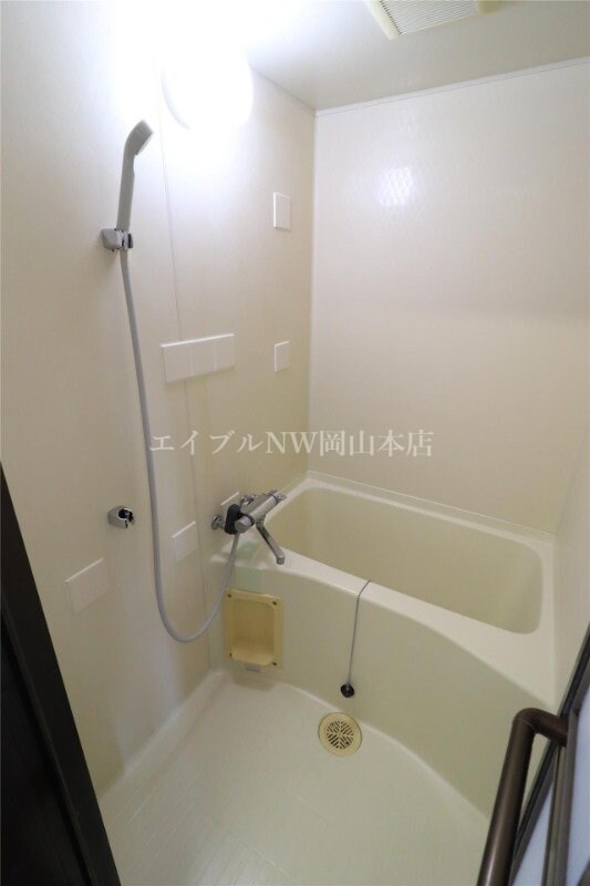 アジュール下中野の物件内観写真