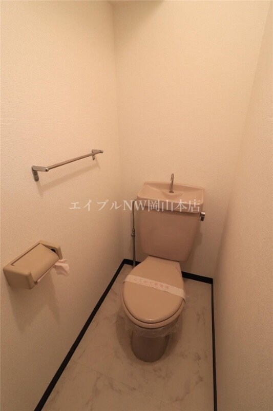 アジュール下中野の物件内観写真