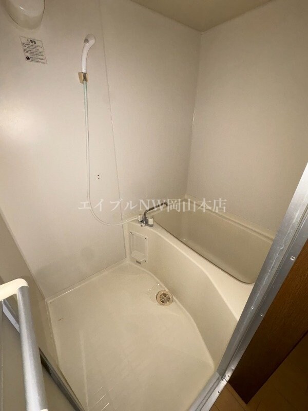 フローラルガーデン　Ｂ棟の物件内観写真