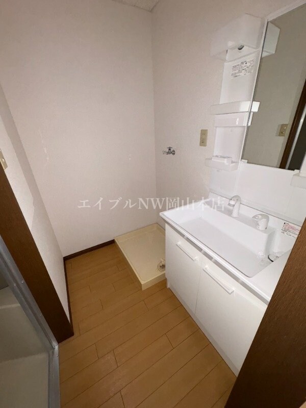 フローラルガーデン　Ｂ棟の物件内観写真