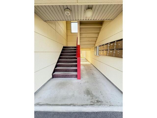 アールズコートの物件外観写真