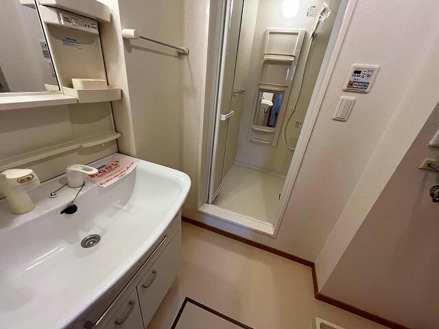 エルムプラシード5号館の物件内観写真