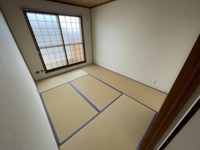 ロイヤルライフ富岡の物件内観写真