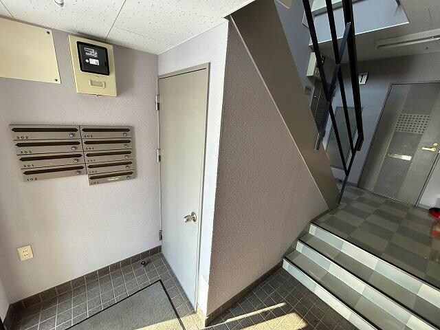 リベア的場の物件外観写真