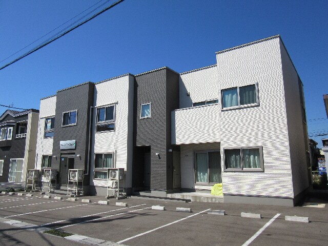 クローバーライフ昭和の物件外観写真