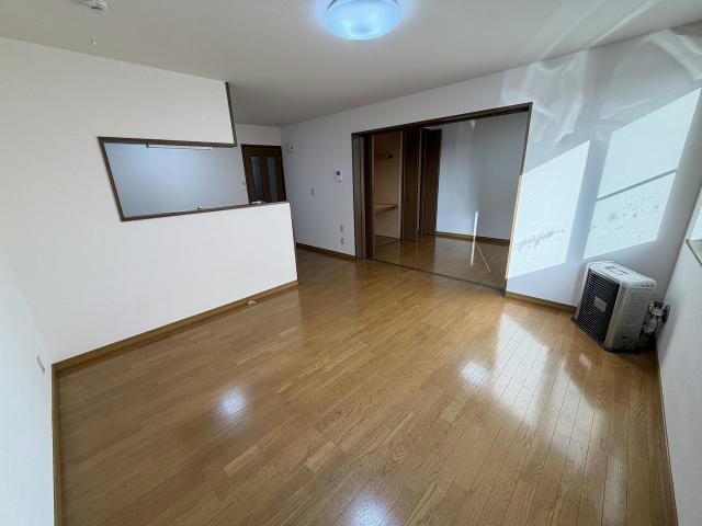 アーバンドムールの物件内観写真