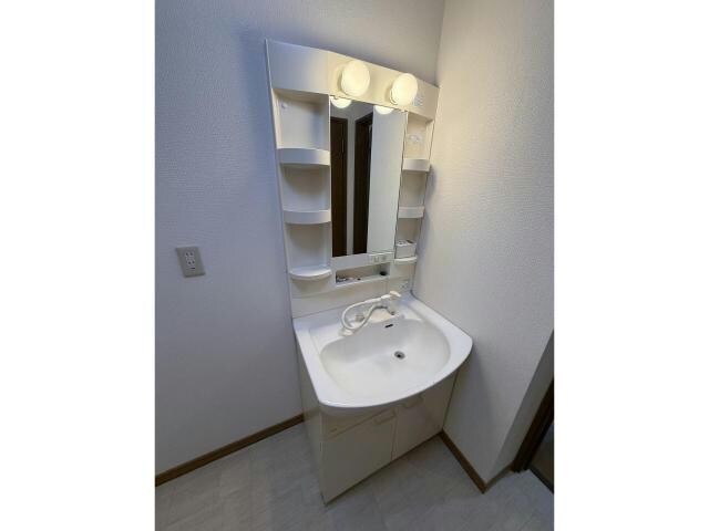 アーバンドムールの物件内観写真