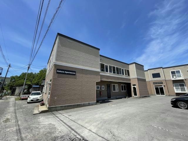 Sakura Apartmentsの物件外観写真
