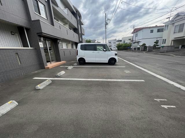 メション五稜郭公園の物件外観写真