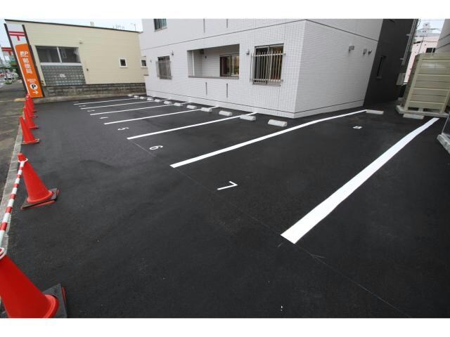 ソル・サリエンテの物件外観写真