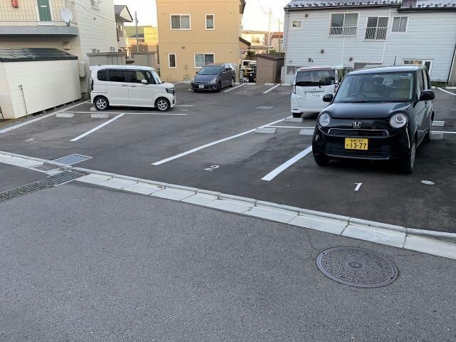 プルミエール深堀の物件外観写真