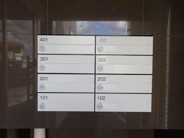 プルミエール深堀の物件外観写真