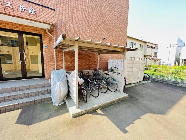 ジュネス松陰の物件外観写真