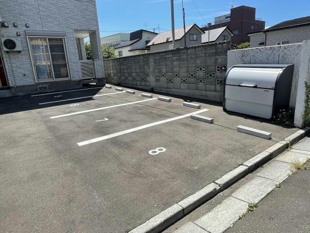 ANNE JUDEの物件外観写真