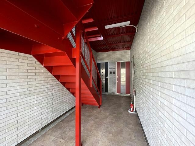 ANNE JUDEの物件外観写真