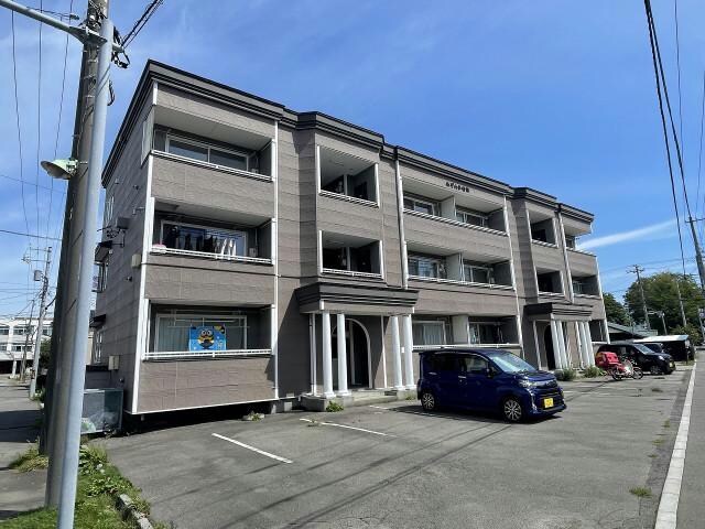 めぞん参番館の物件外観写真