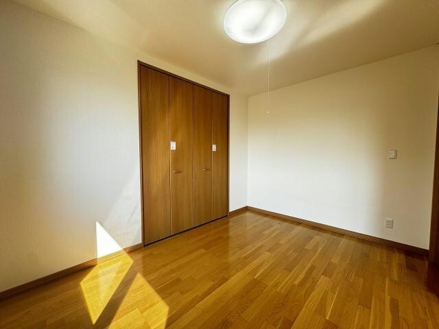 グローリィー志海苔の物件内観写真