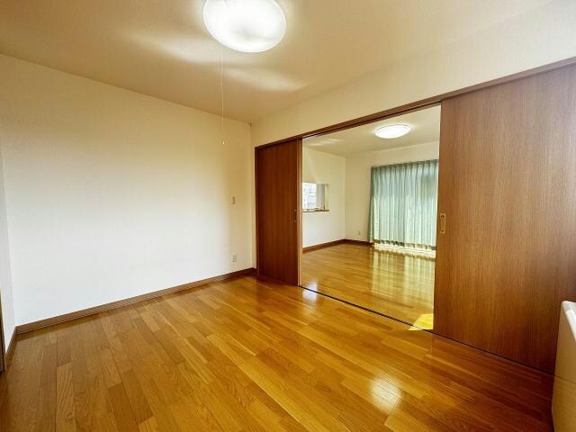 グローリィー志海苔の物件内観写真