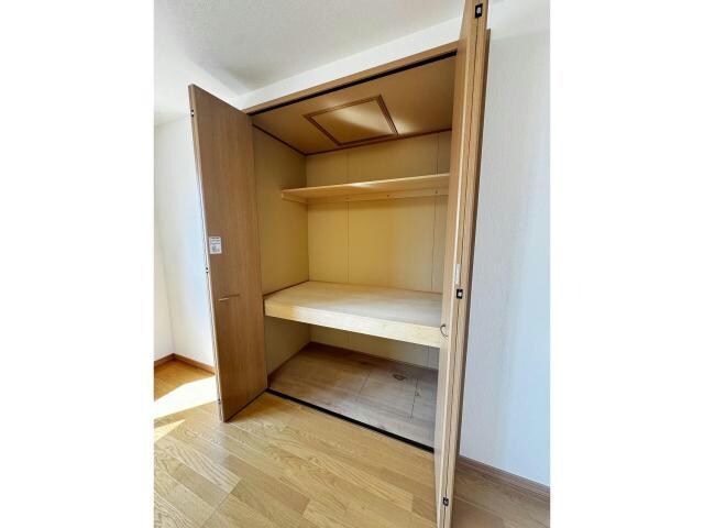 グローリィー志海苔の物件内観写真