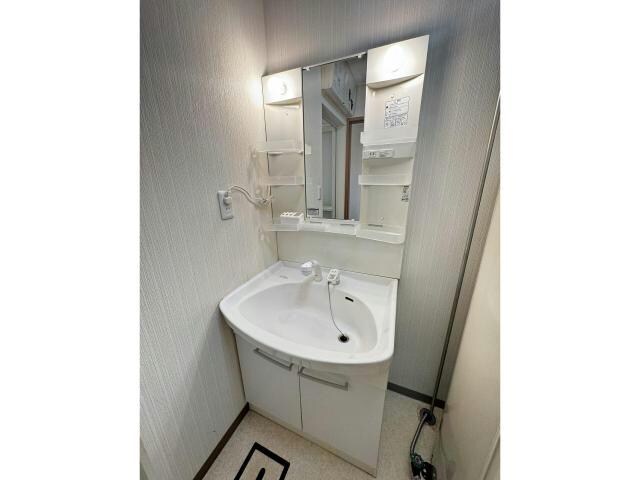 グローリィー志海苔の物件内観写真