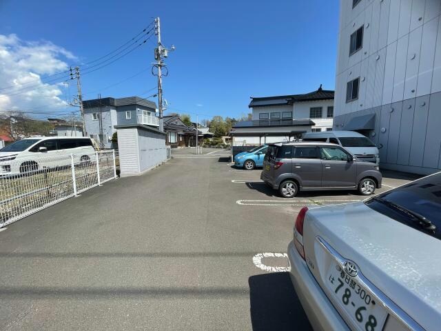 YUNO CROSS PLACEの物件外観写真