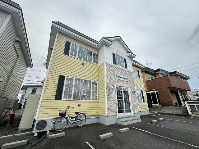 レジデンススウィートⅡの物件外観写真