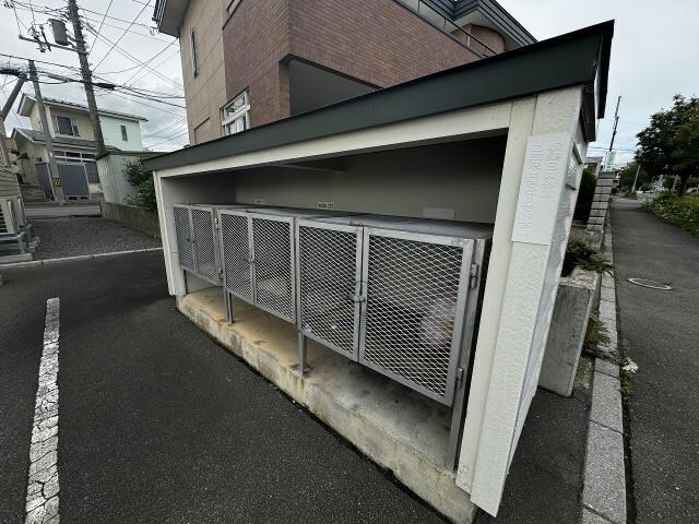 レジデンススウィートⅡの物件外観写真