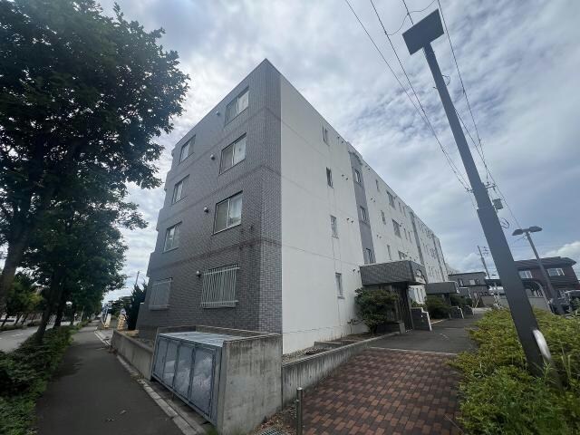 カスティーユ美原の物件外観写真