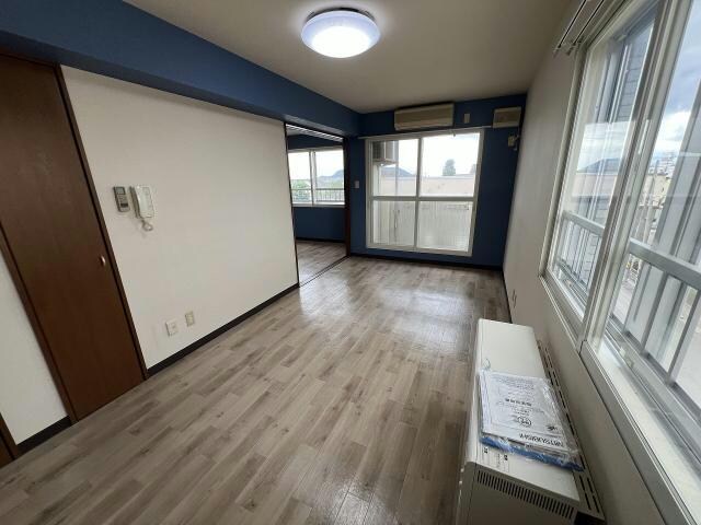 カスティーユ美原の物件内観写真