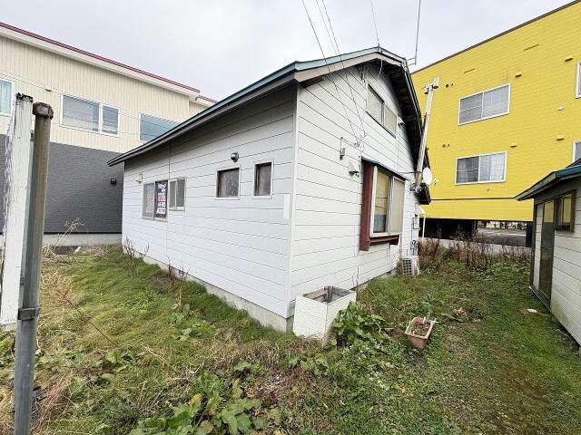 富岡町2丁目23番貸家の物件外観写真