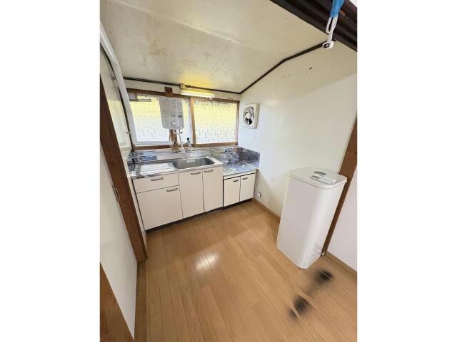 富岡町2丁目23番貸家の物件内観写真