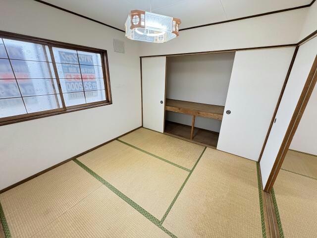 富岡町2丁目23番貸家の物件内観写真