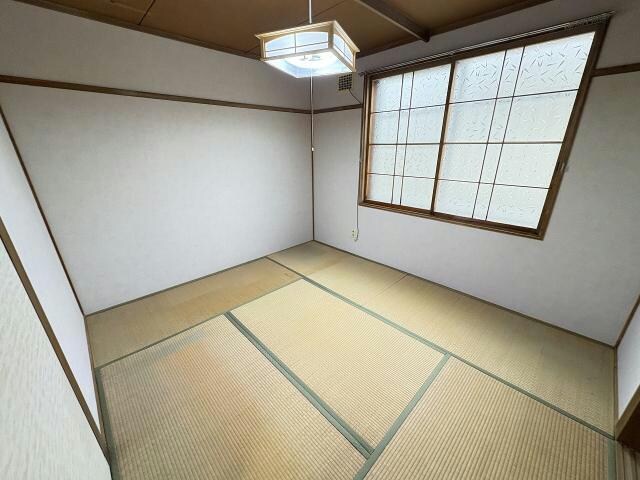 滝沢町4番貸家の物件内観写真