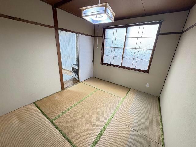 滝沢町4番貸家の物件内観写真